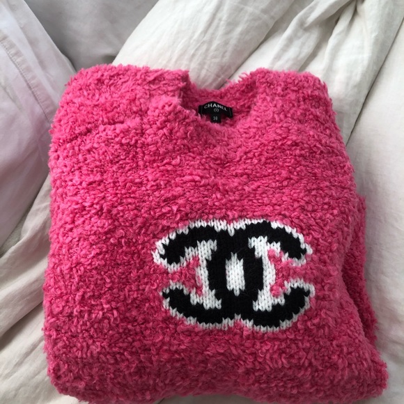 chanel pink jumper